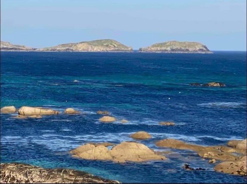 Drop Anchor House, Spacious 3 Bedroom Apartment, Fabulous Sea Views Cleggan Buitenkant foto